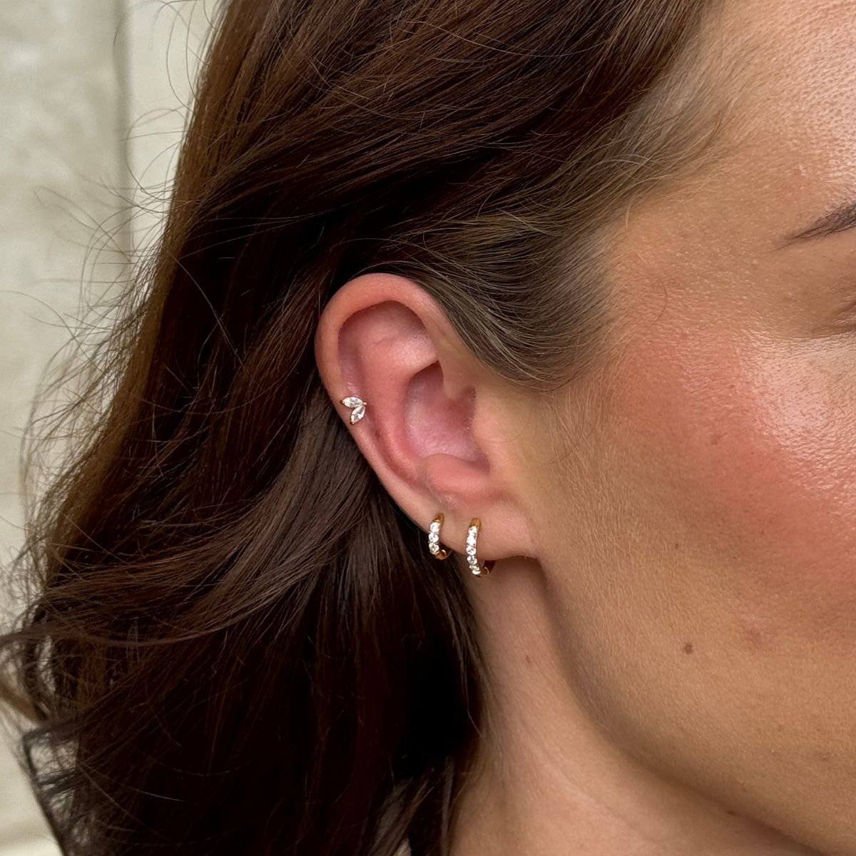 Classic Crystal Hoop Earrings 18K Gold Plated Helix 8mm