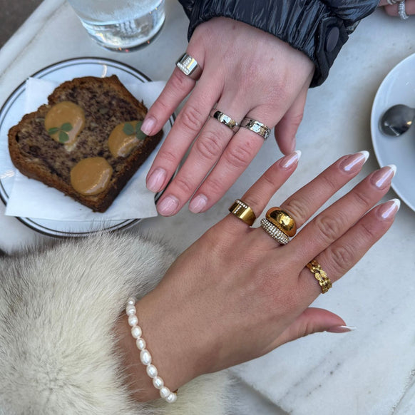 Krystal Bogstav Firkantet Signet Ring 18K Guldbelagt