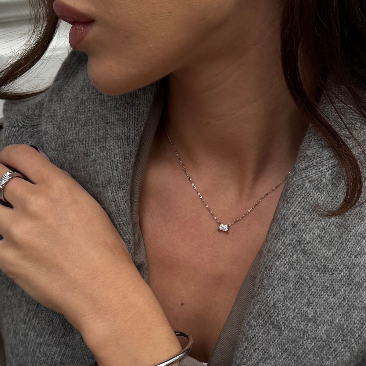 Floating Emerald Krystal Halskæde Sølvfarvet