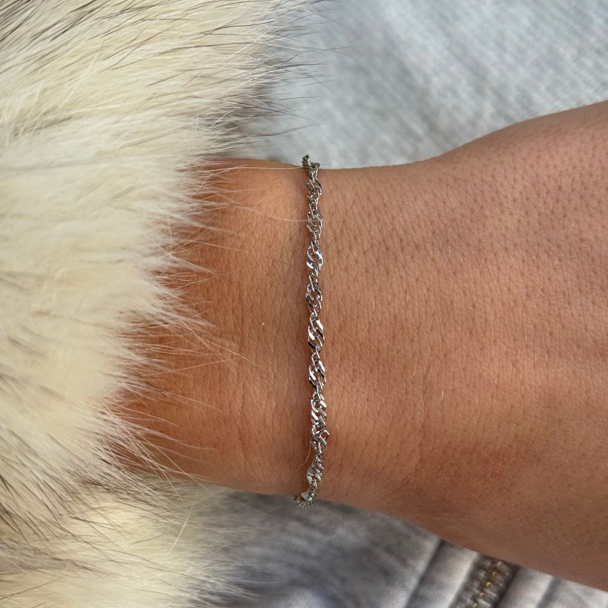 Twisted Armbånd Sølvfarvet