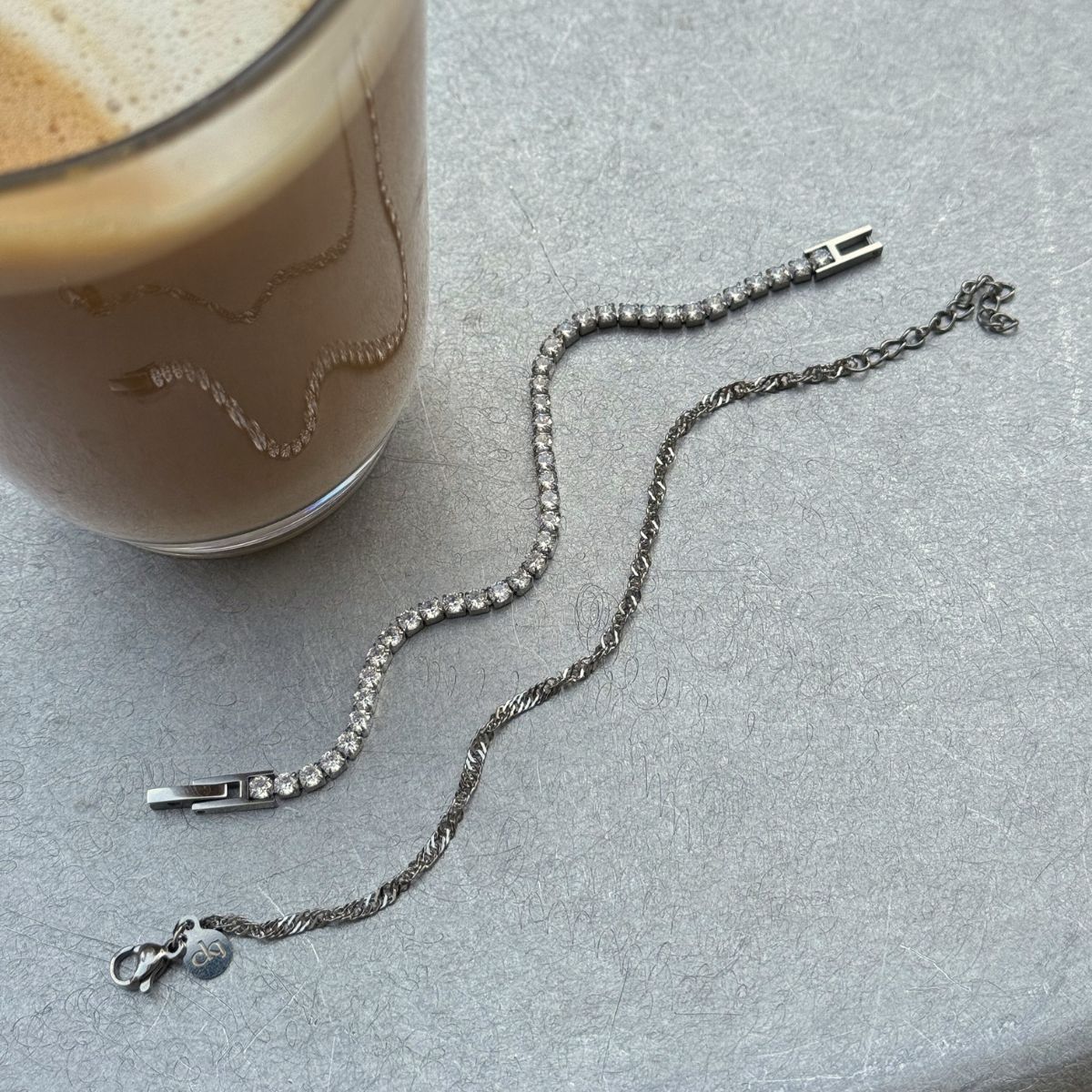 Twisted Armbånd Sølvfarvet