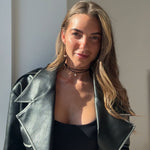 7 mm perle vedhaeng i satin snor