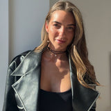 7 mm perle vedhaeng i satin snor