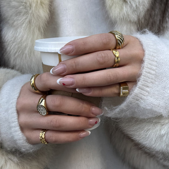 Krystal Bogstav Firkantet Signet Ring 18K Guldbelagt