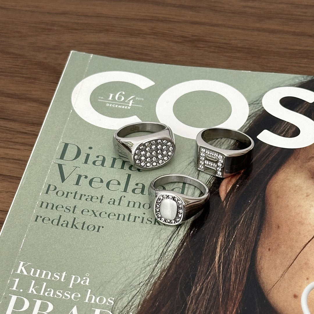 Oval Pavé Krystal Signet Ring Sølvfarvet