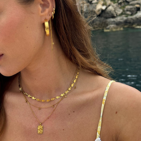 sun-kiss-choker-necklace-camilla-kroeyer-jewellery