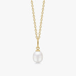 perle-vedhaeng-18-guldbelagt-paa-classic-halskaede-camilla-kroeyer-jewellery