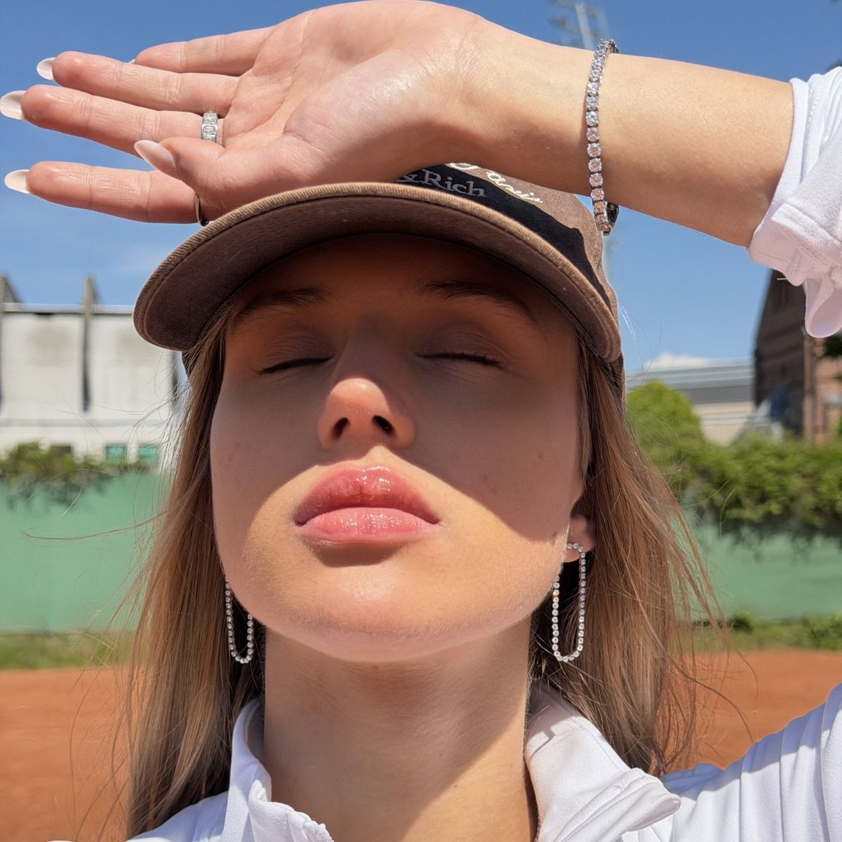Hollow Tennis Krystal Øreringe Sølvfarvet