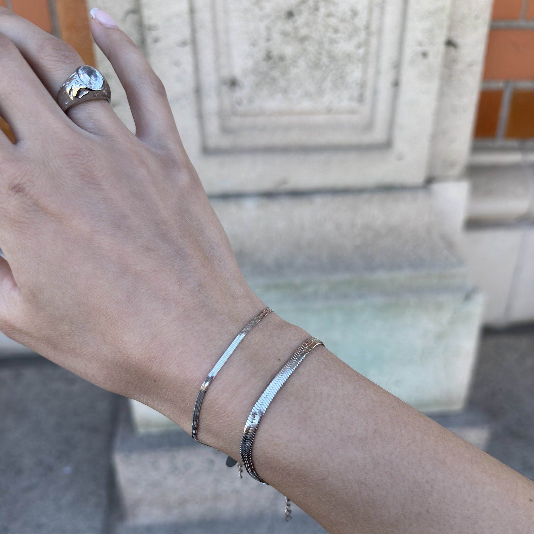 Flad Slange Armbånd Sølvfarvet 4mm