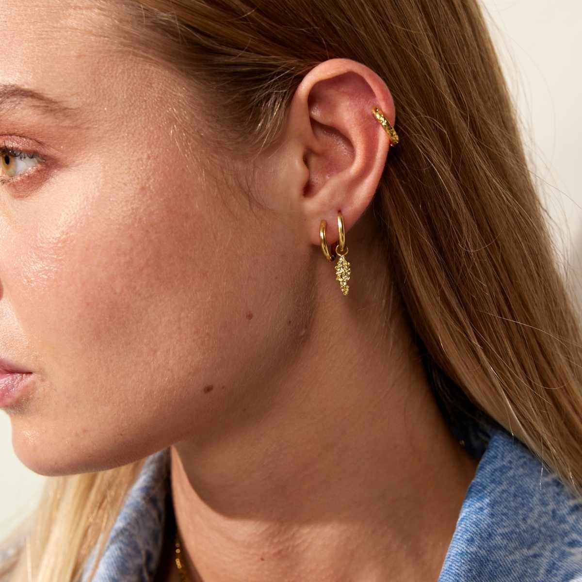 Camilla Krøyer Jewellery Classic Creoler 18K Guldbelagt 10mm med Scoria Rock